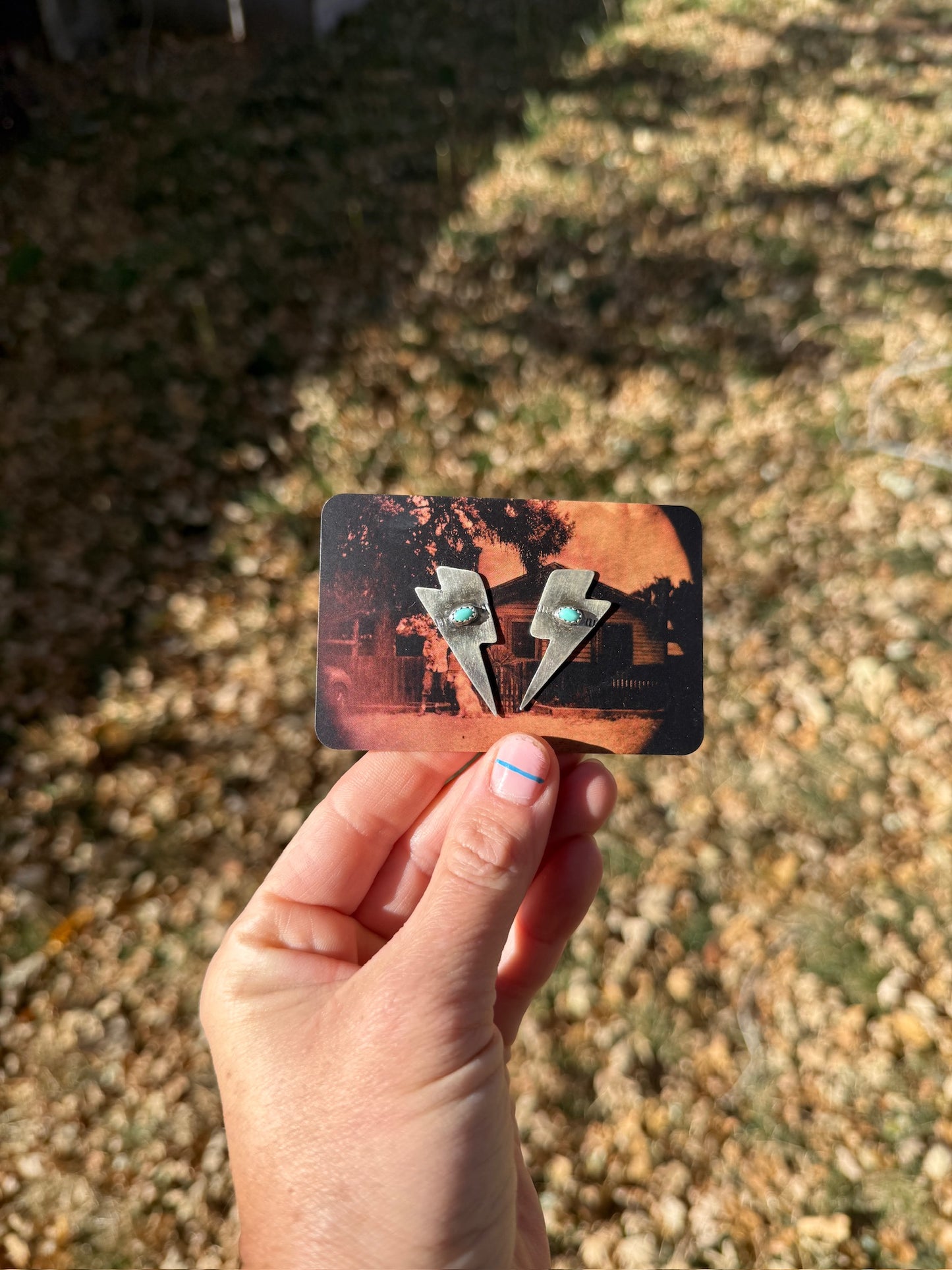 Lightning Bolt Textured Studs